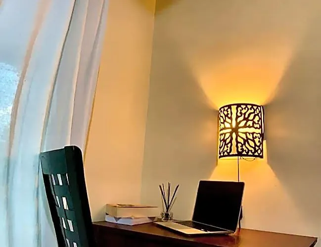 Demank House Privatunterkunft *
