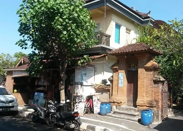 Demank House Privatunterkunft *